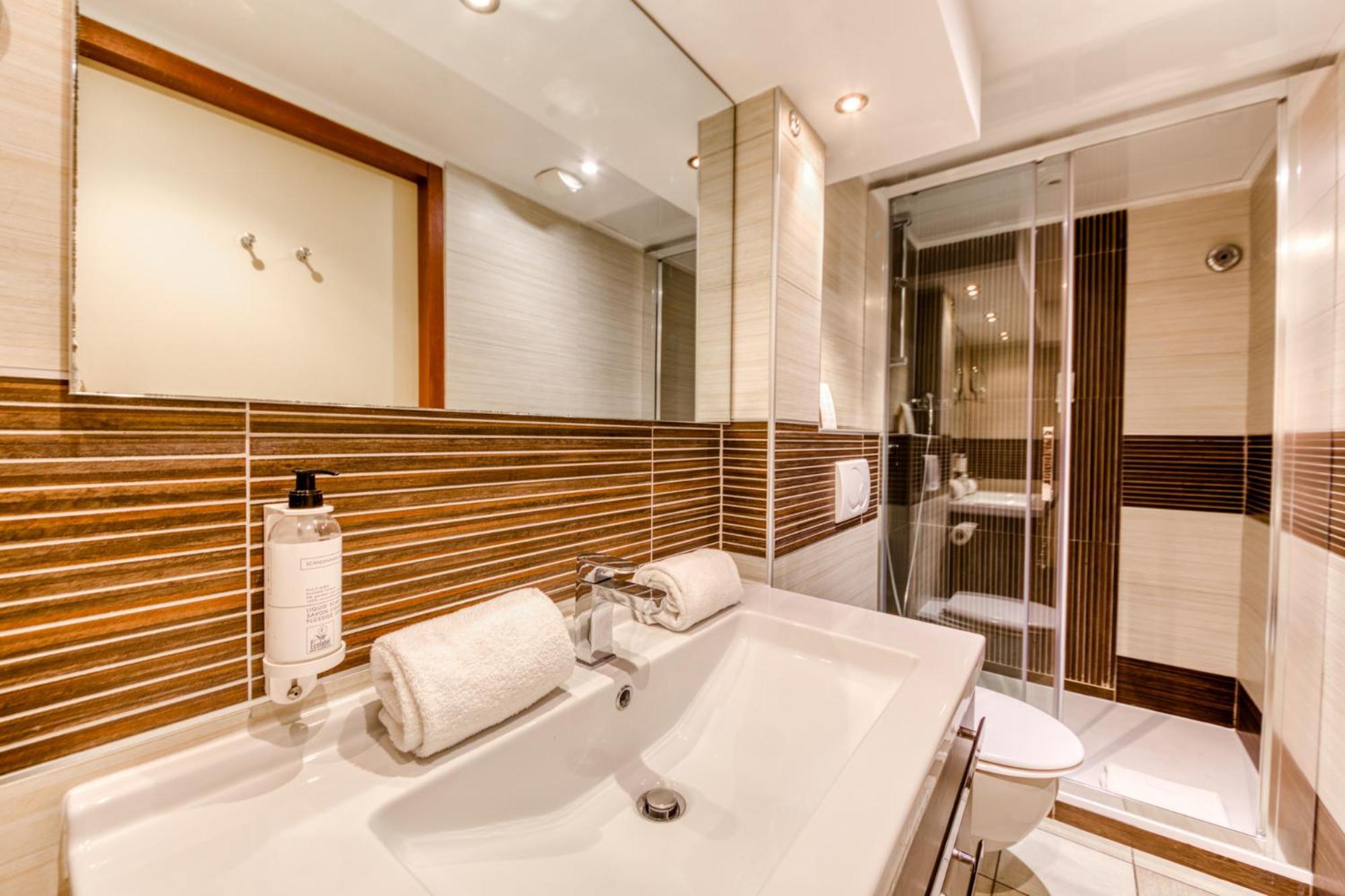 ז'ואן-לה-פינס Hotel Villa D'Elsa מראה חיצוני תמונה