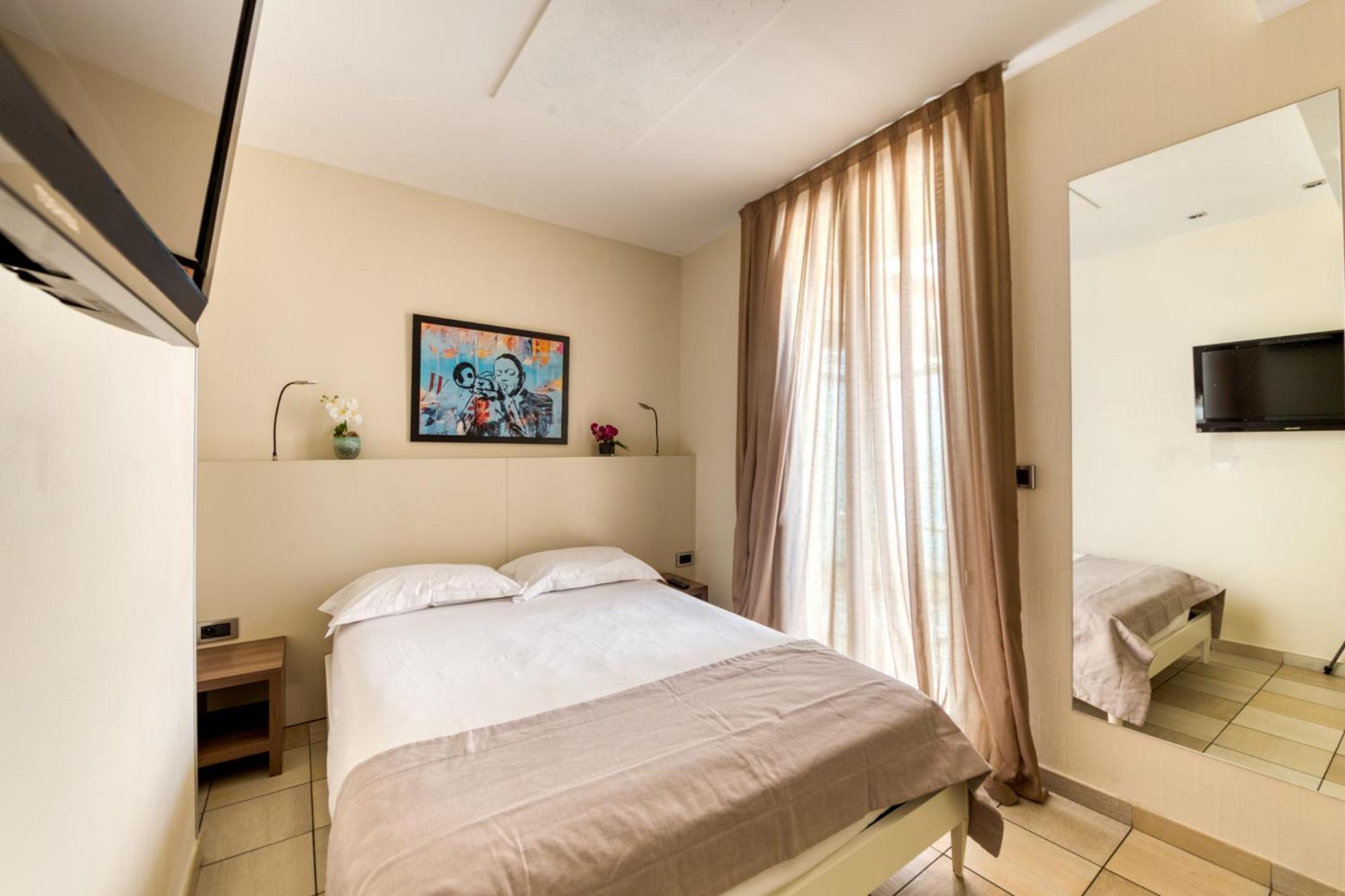 ז'ואן-לה-פינס Hotel Villa D'Elsa מראה חיצוני תמונה