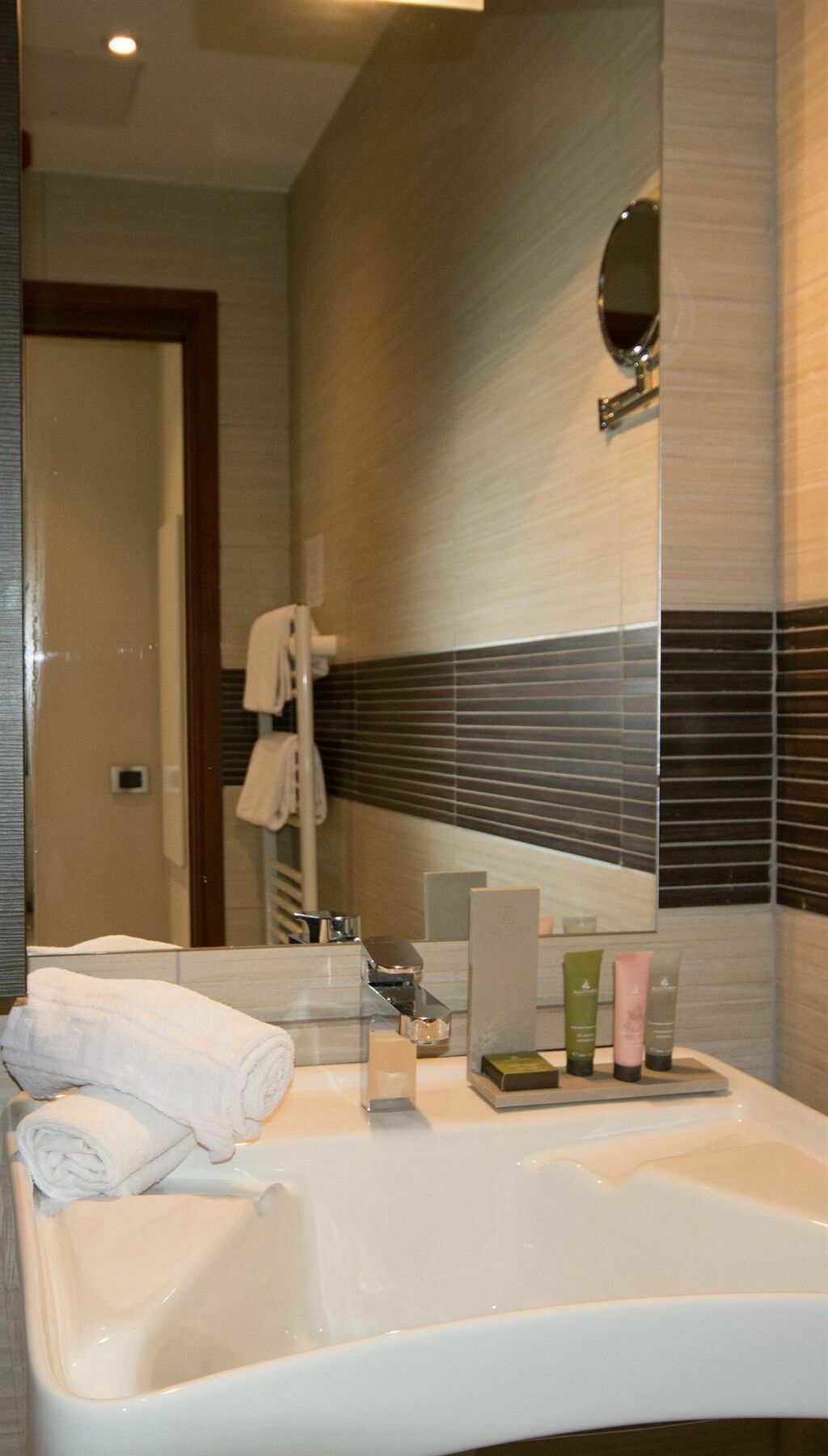 ז'ואן-לה-פינס Hotel Villa D'Elsa מראה חיצוני תמונה