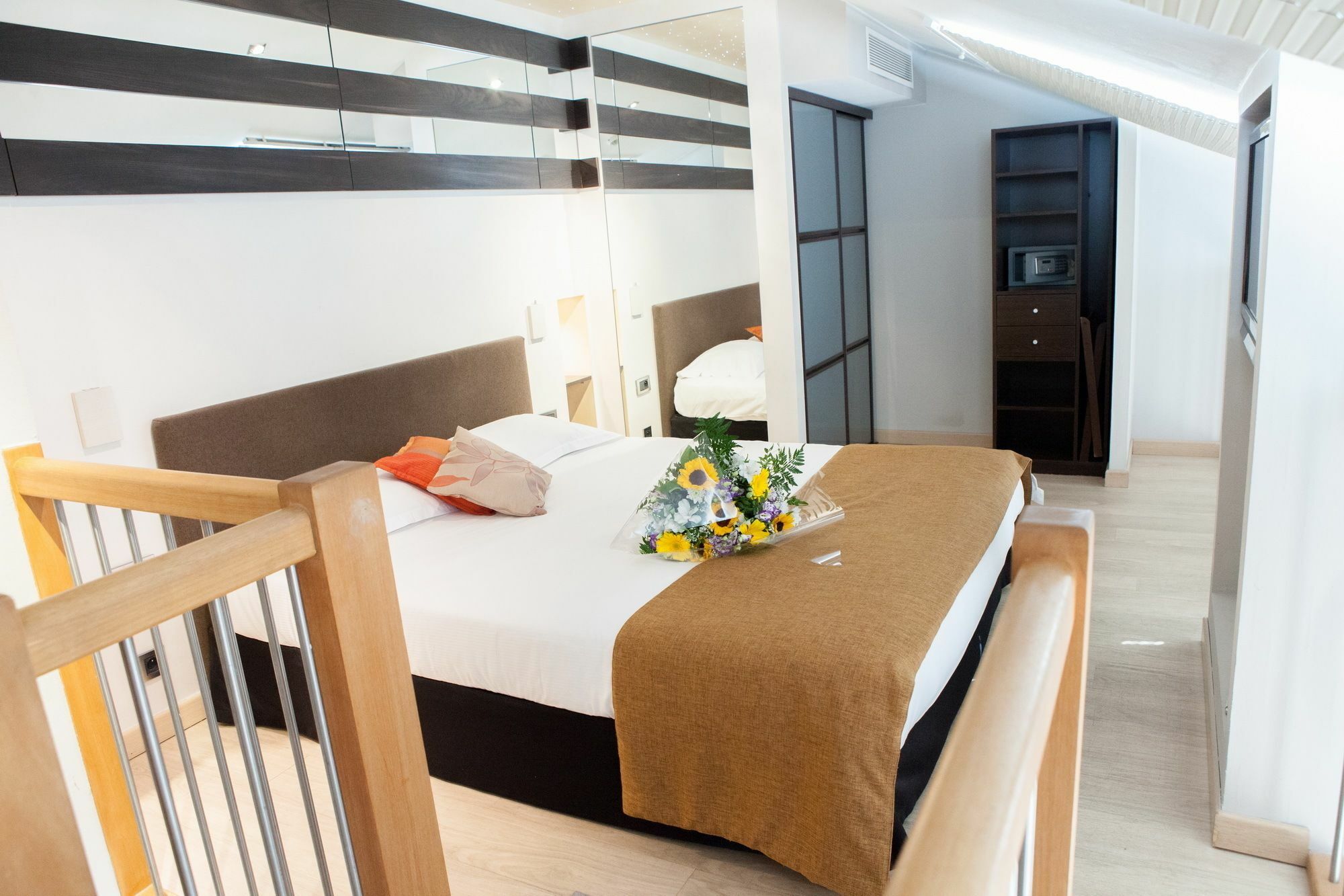 ז'ואן-לה-פינס Hotel Villa D'Elsa מראה חיצוני תמונה