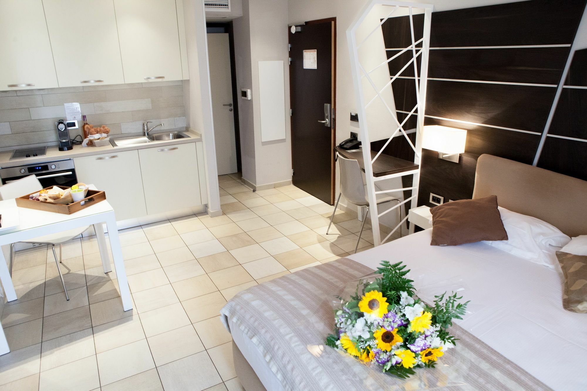 ז'ואן-לה-פינס Hotel Villa D'Elsa מראה חיצוני תמונה